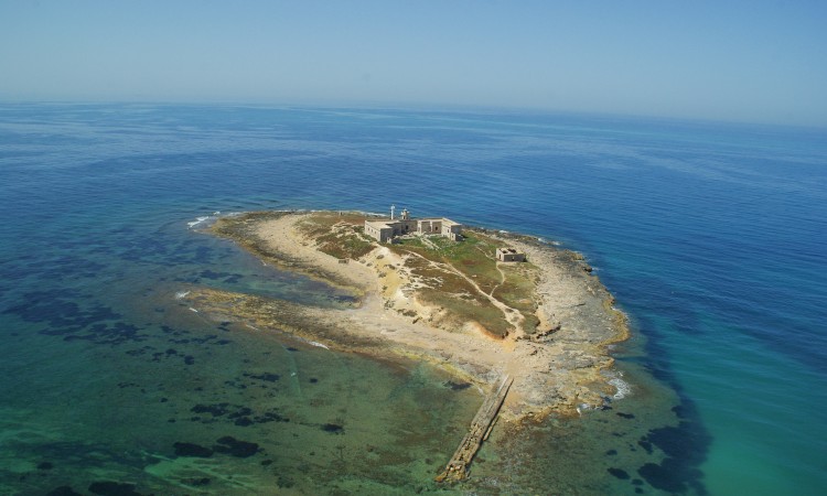 Isola_delle_Correnti_-_Sicily
